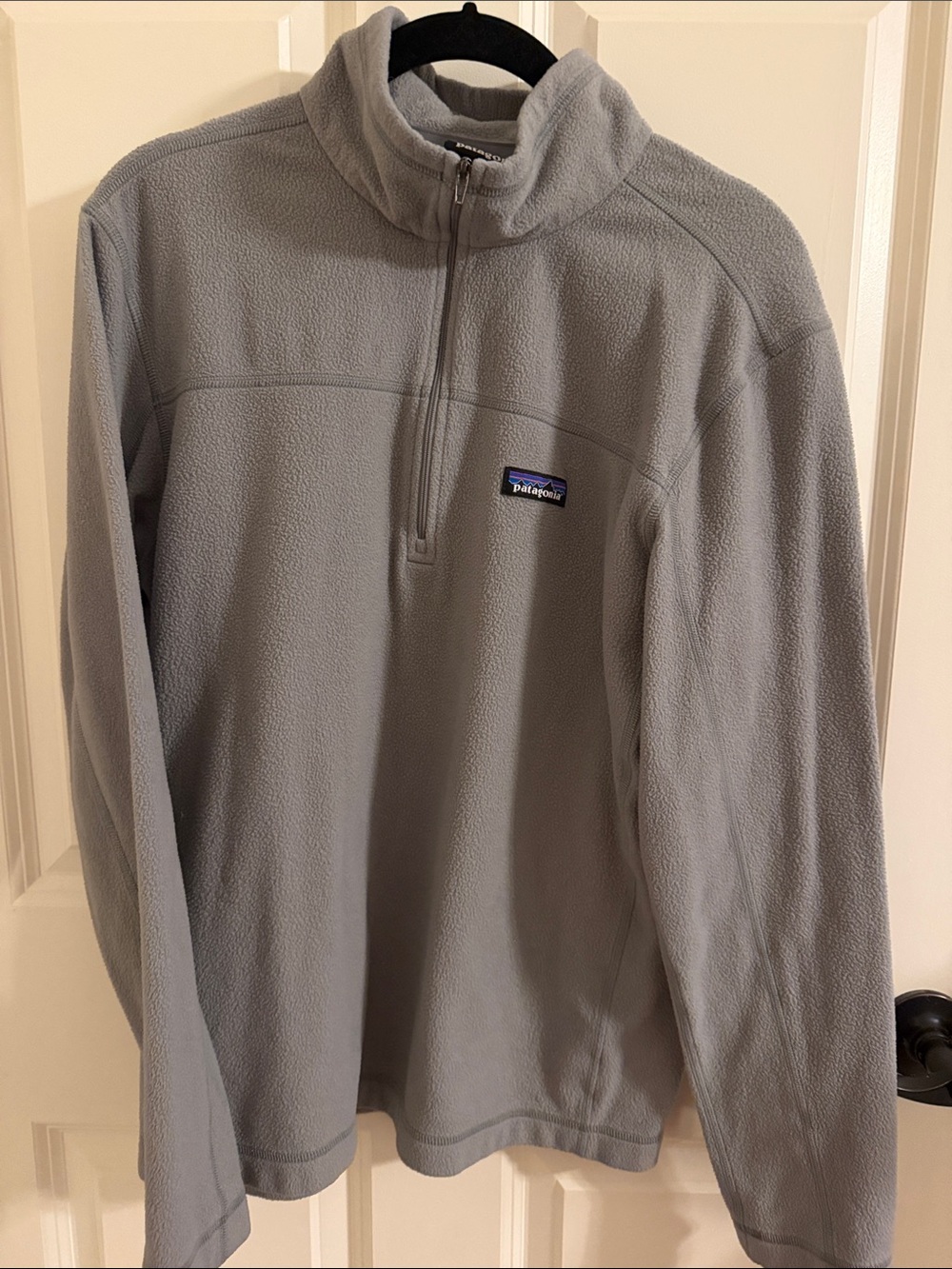Patagonia Light Gray Men’s Quarter-Zip Fleece Pullover